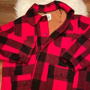 Woolrich #505 buffalo plaid hunting jacket With pants. Amazing condition !!